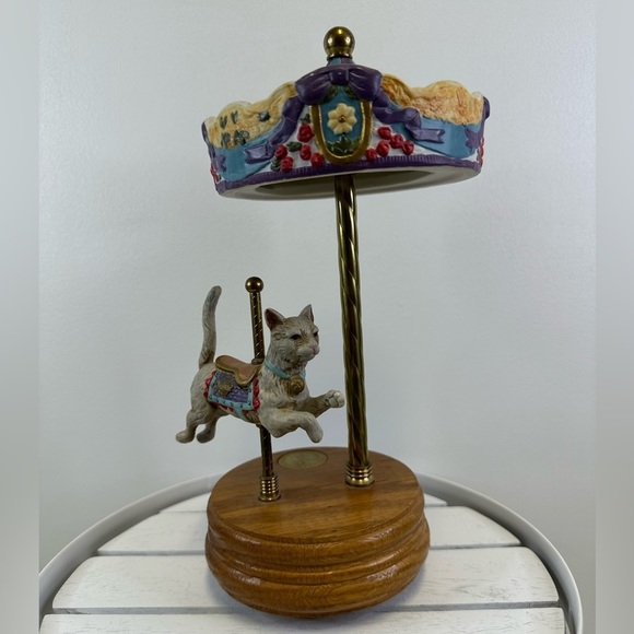 The Countryside Other - The Countryside Carousel Vintage Music Box Cat Edition Rare